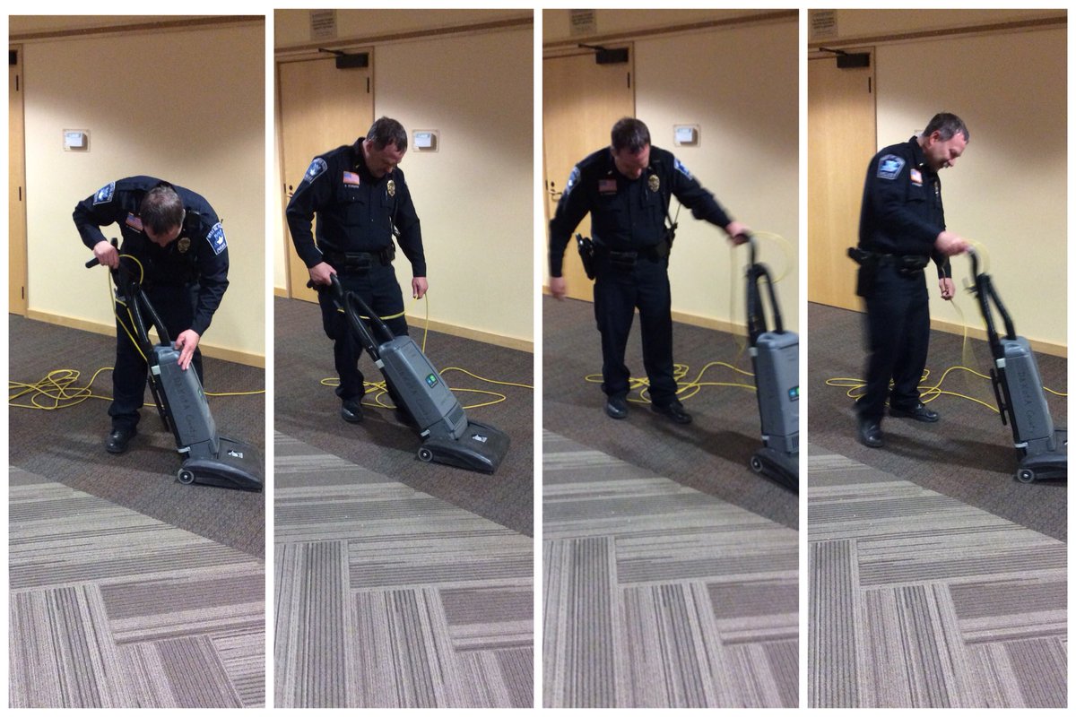 WestStPaulPD's tweet photo. Afternoon entertainment .... watching the LT try to figure out how to turn on the vacuum #dayshiftproblems #hardwork https://t.co/Xlqlb5anmN