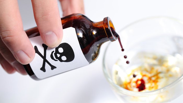 CandS_Insurance's tweet photo. This week is National Poison Prevention Week. The week is an opportunity to highlight the #dangers of #poisonings for people of all ages and promote #community involvement in poisoning #prevention. https://t.co/IHGY7xivWD #poisonpreventionweek #poison #insurance #health https://t.co/TlwIcfAEDa