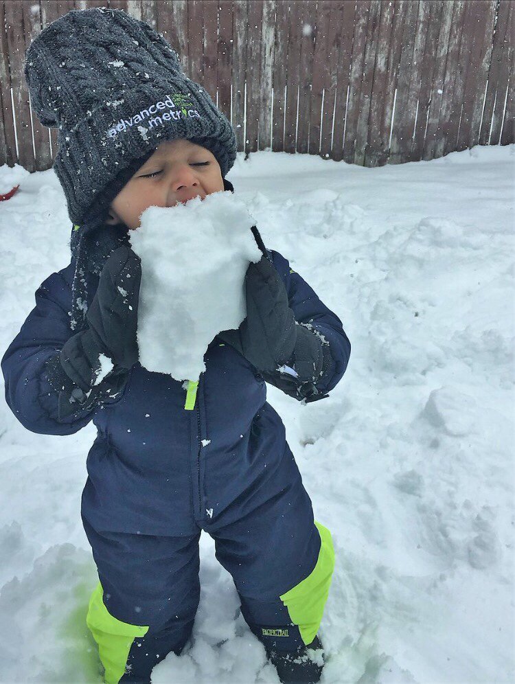 AdvMetrics's tweet image. Sebastian loves a snow snack!
#futuredeveloper