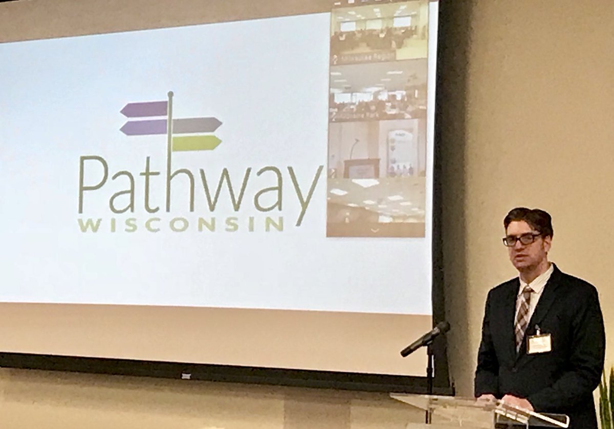 AlissaPeltzman's tweet photo. Charlie Corrigan @jpmorgan kicking off #PathwaysWI2018 recognizing partners committed to WI’s reg’l approach to HQ career pathways for in-demand occupations #newskillsforyouth @CCSSO @CTEWorks @edstrategygroup https://t.co/rDS5nMZzYw