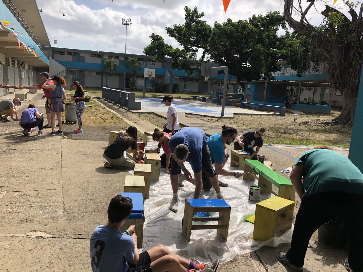 ConPRmetidos's tweet photo. Day #1 of our two days of action in Cataño with former Secretary of Education Arne Duncan. #CommittedtoPR #ConPRmetidos https://t.co/89IUZOnuVq