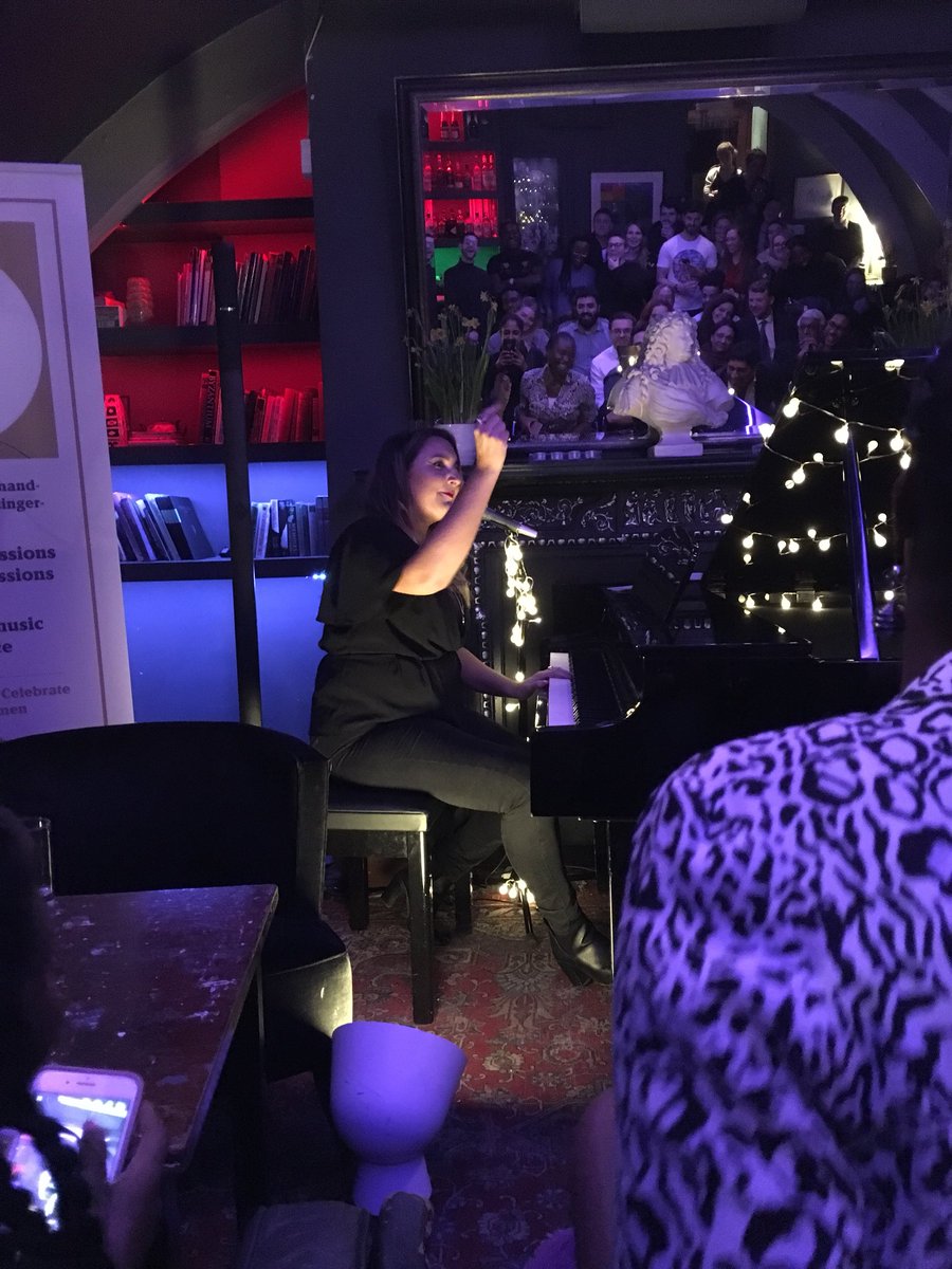 seemaontheweb's tweet image. Last night it was great to sit back, close my eyes and listen to such talented soul singers at @SoulStrippedSes in #Soho. One of the highlights was randomly ending up doing voice warm ups in the bathroom with one of the singers! #alwaysatwork