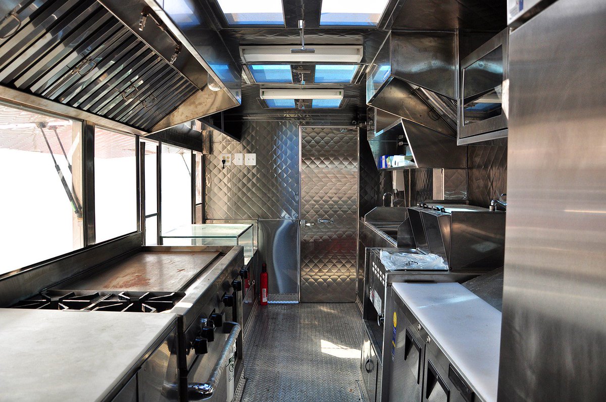 GreenMachine_52's tweet photo. Come by for tours of our food truck, and to learn all about our menu items. https://t.co/S2eipLHH7Y