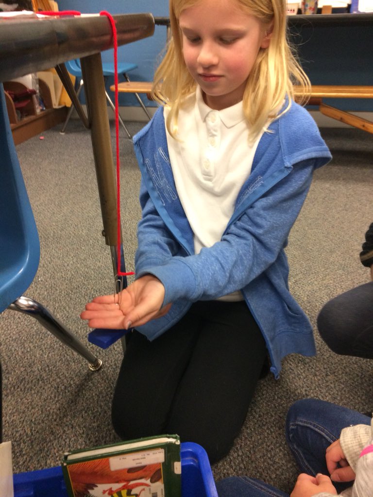 MissEmmyBee's tweet image. Experimenting with magnets! #girlsdoscience #woodwardsuperstars #funwithmagnets @WoodwardStars @JoanJplav @Joselyn7Ortiz @CScottWAE1