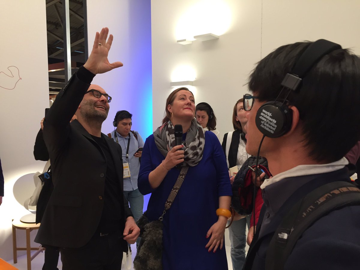 laboh_net's tweet image. #Lightandbuilding2018 News, lights and friends - Happy to share #lightandshadow #workandlife with beautiful and passionate people ✨✨✨