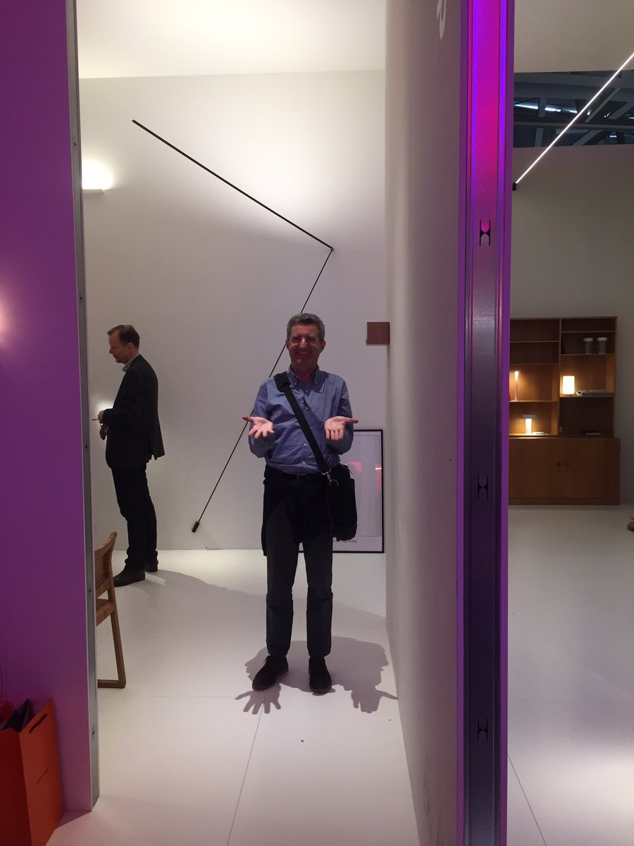 laboh_net's tweet image. #Lightandbuilding2018 News, lights and friends - Happy to share #lightandshadow #workandlife with beautiful and passionate people ✨✨✨