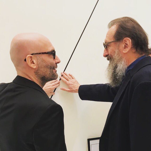 laboh_net's tweet image. #Lightandbuilding2018 News, lights and friends - Happy to share #lightandshadow #workandlife with beautiful and passionate people ✨✨✨