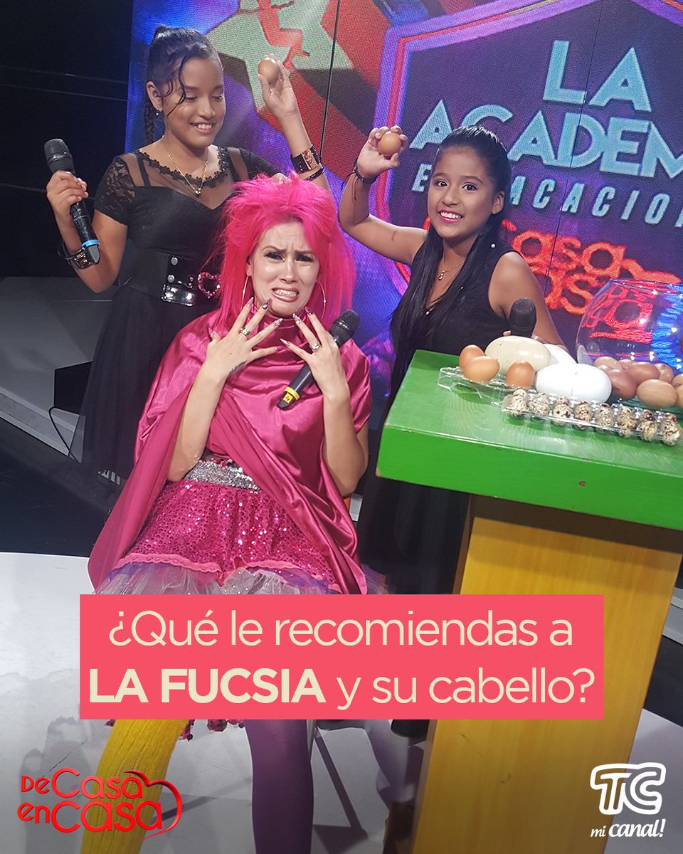 tctelevision's tweet photo. ¡Ay #LaFucsia!💗 ¿Qué debería hacer con su cabello?💇 Acompaña y aconseja💬 a esta peculiar mujer todas las mañanas en @DeCasaEnCasaTC⛅. ¡Es "FULL" divertida!😜 https://t.co/8R4Alp6pkv