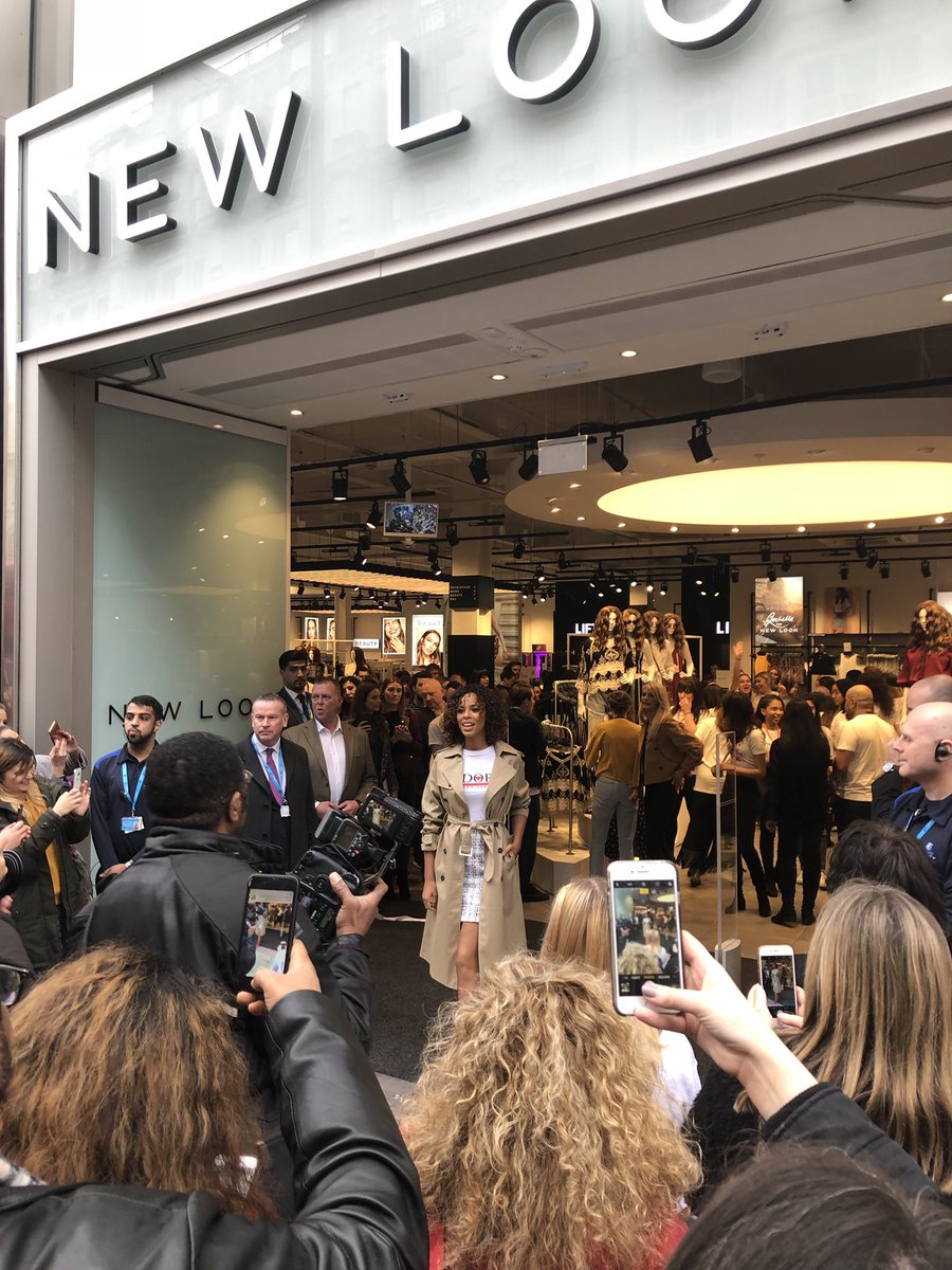 So many people waiting for the opening of <a href="/newlook/">New Look</a>’s new store on Oxford Street... Although at least 75% of those waiting were staff