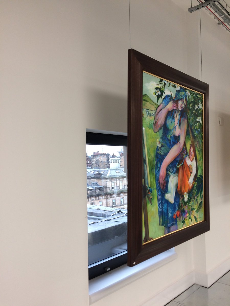 Can just make out the fire on Sauchiehall st from Alternative Realities 9 George Sq. open till 6 pm