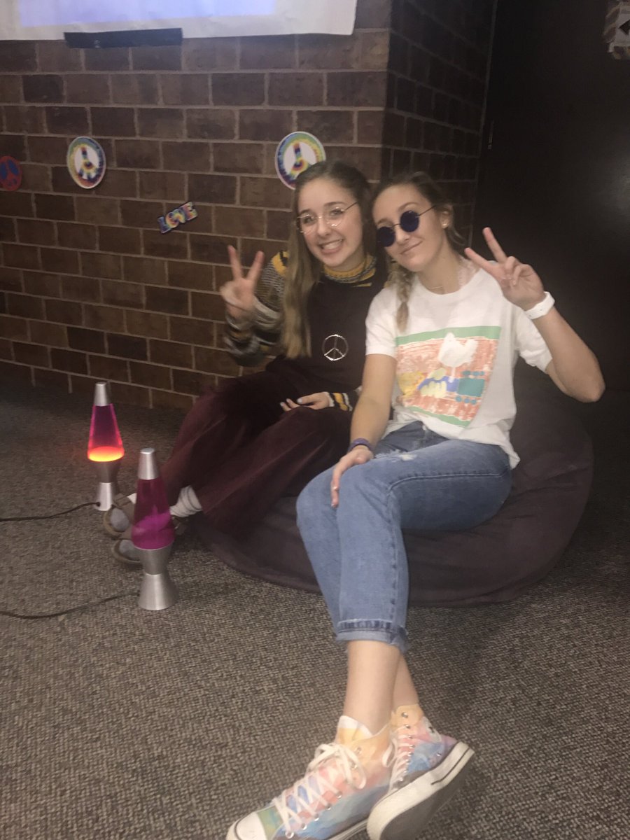 emmaaallison's tweet image. "HEY this is Nick Jonas calling to wish you a HAPPY BDAY" (Lol get it) i'll be over later to film our newest episode of the kaitlyn &amp;amp; emma show!!!!!! #billyray #cliff