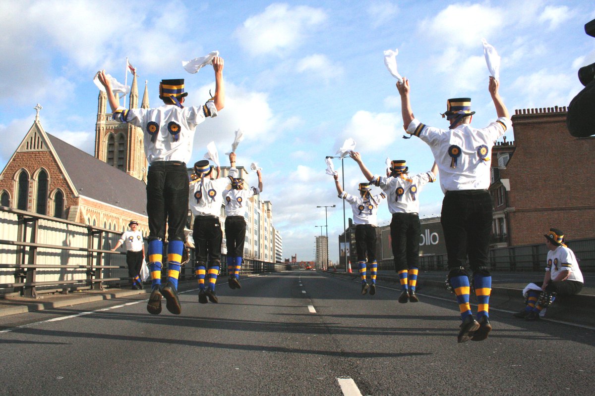 Boat Race Day in #Hammersmith - the place in London to be on Saturday. The team have been dancing at it for 58 years so no reason to stop now! #W6 is our home. After all, who else has danced on (and over) the Hammersmith flyover? See you there! <a href="/LBHF/">H&F Council</a> <a href="/hf_ArtsFest/">Hanmersmith & Fulham Arts Festival</a> #London #Dance