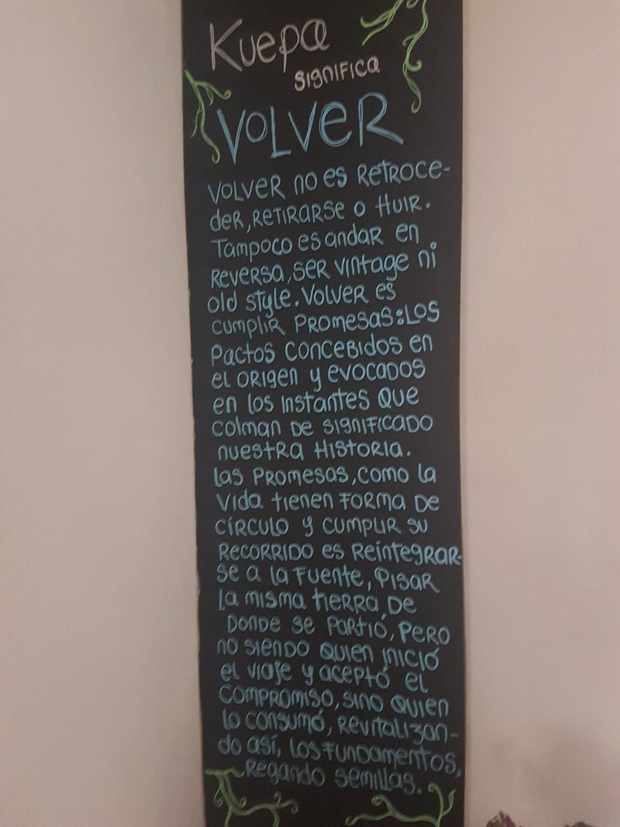 NandaEliosa's tweet photo. Mensajes de un lugar bonito :') https://t.co/YSt4cig3ux