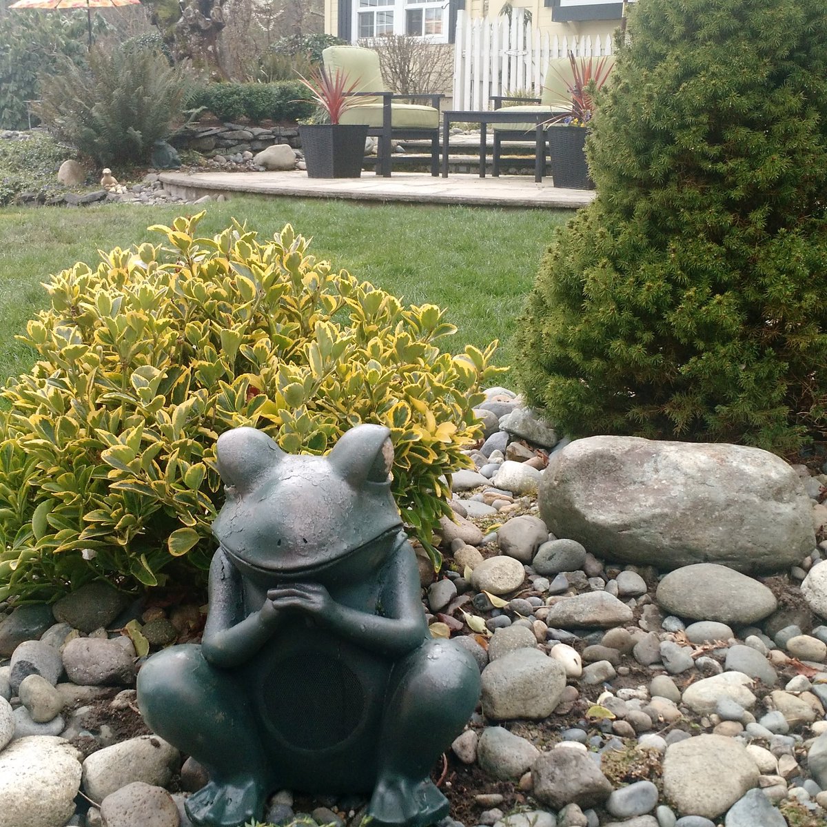 Cleaning up to enjoy spring in port orchard