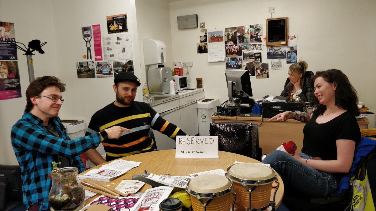 OccupiedStrath's tweet image. NO SHOW!
After arranging a meeting in the UCU office with Vice-Chancellor Sir Jim for today, we were disappointed to be left on our own come 3 o'clock.
No worries Jim, we'll get your attention another way soon 😉

@UniStrathclyde
@StrathclydeUCU