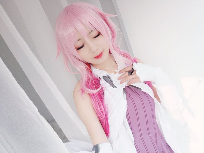 Twitterのコスプレ画像27