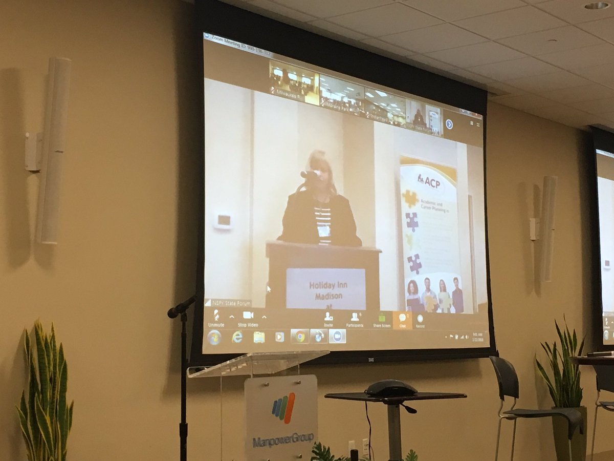 KelKwiatkowski's tweet photo. Excited to be a part of Pathways Wisconsin conversation today @WisDPI_ACP @SDNBSchools #PathwaysWI2018 https://t.co/tRX5qvj1Is