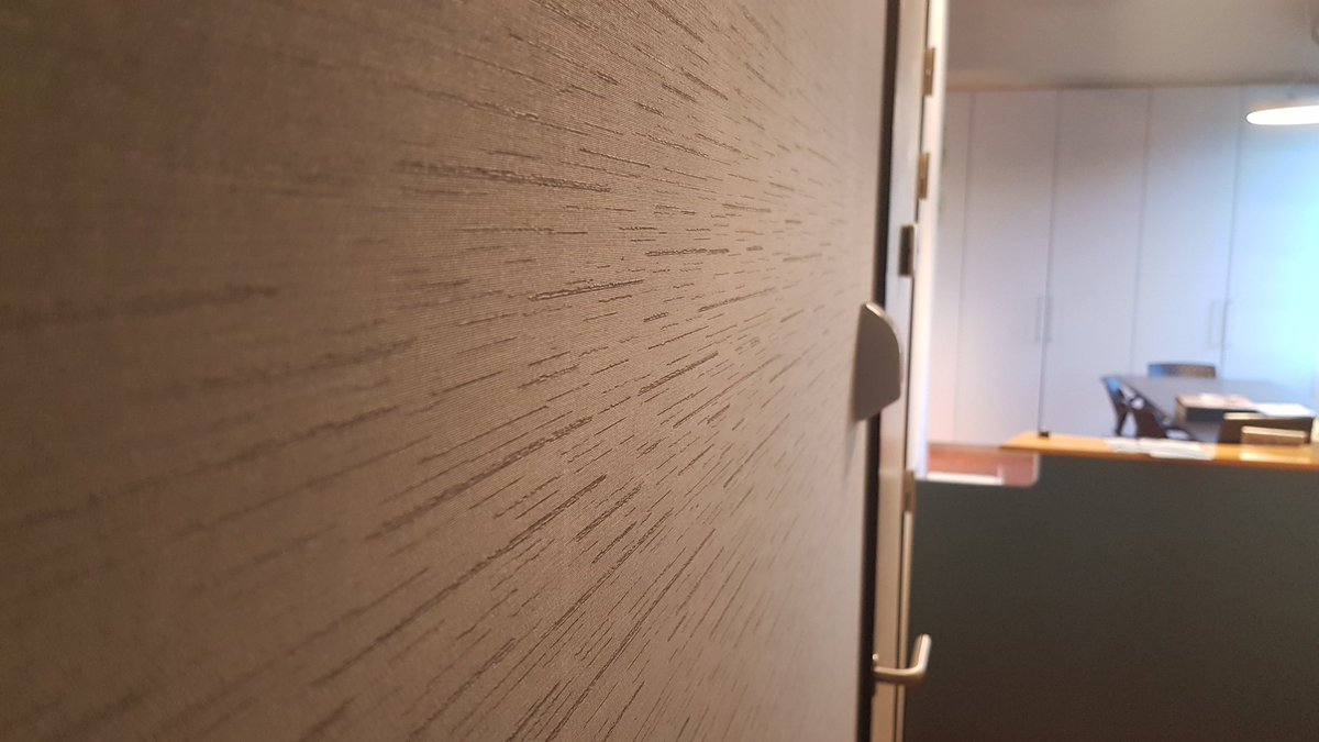 Metermafose van een  gedateerd kantoorpand @ECIRoermond naar nieuwe praktijk van Beurskens Tandtechniek ontwerp @TimKnubben_NL  ##mooimetvescom