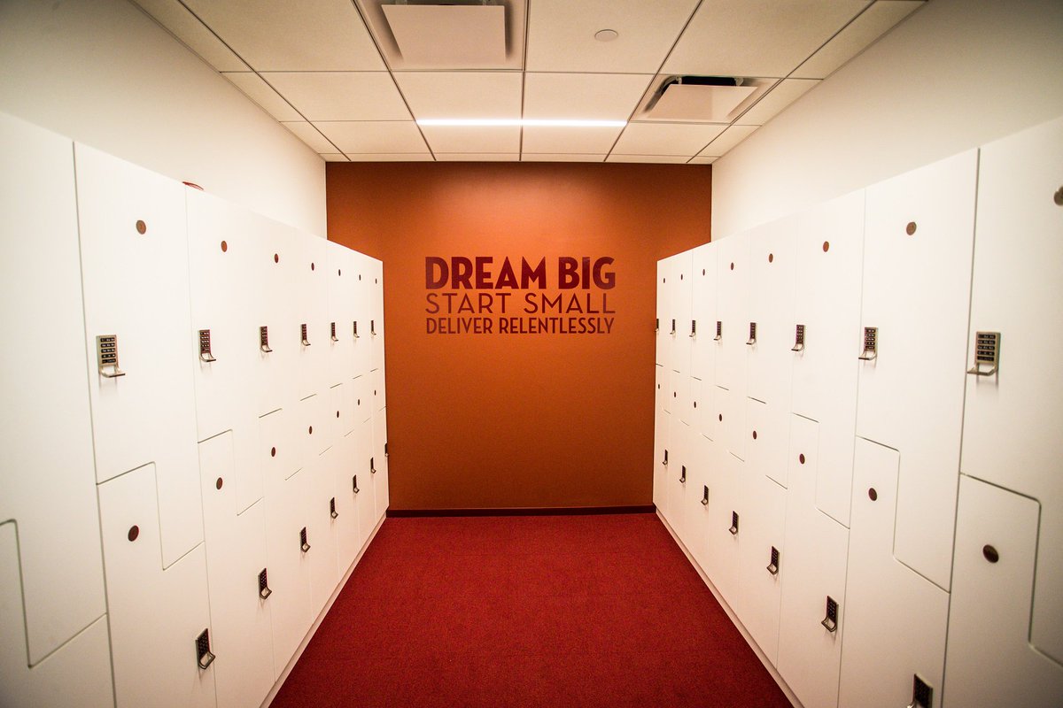 ash_dibella's tweet photo. Spring means big ideas and a brand new office @Paylocity Do you need fresh start?  #InsidePaylocity https://t.co/vrzpAlBsWw