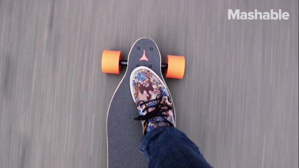 skillmint's tweet image. This looks like a fun way to make your way to work on the streets of #SF. Just not today, might be a little #slippery in the rain. #skills 
buff.ly/2DM0TUK