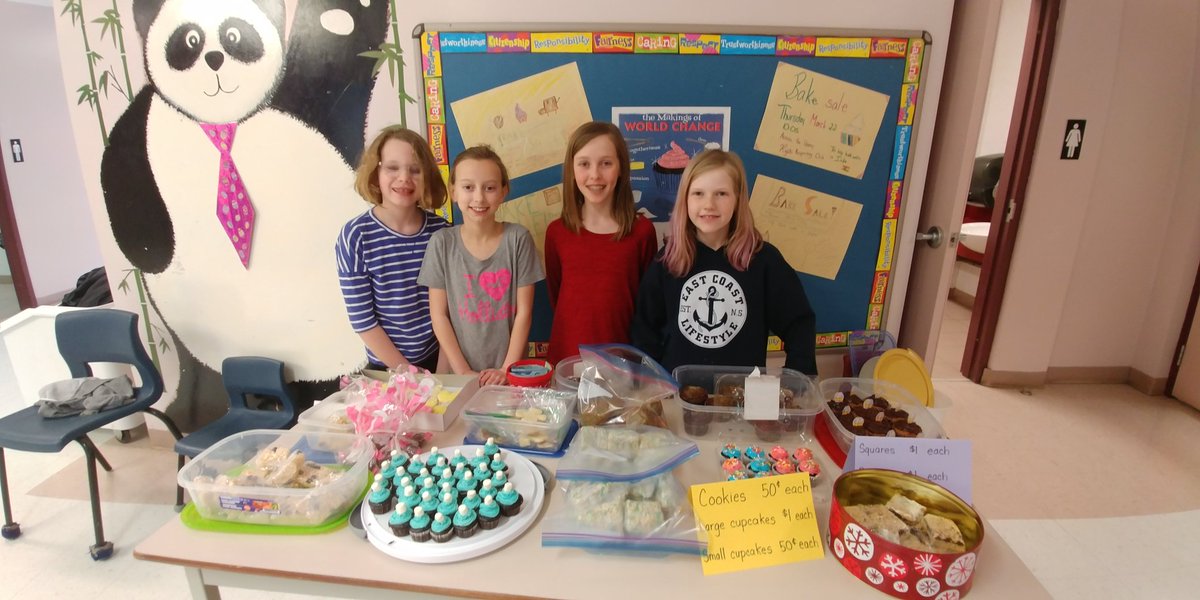 KristaRoss17's tweet photo. The bake sale is a huge success. Anything not sold today will be sold tomorrow! Thanks for your support! #PSSLearning https://t.co/Ub5QvW5gRD