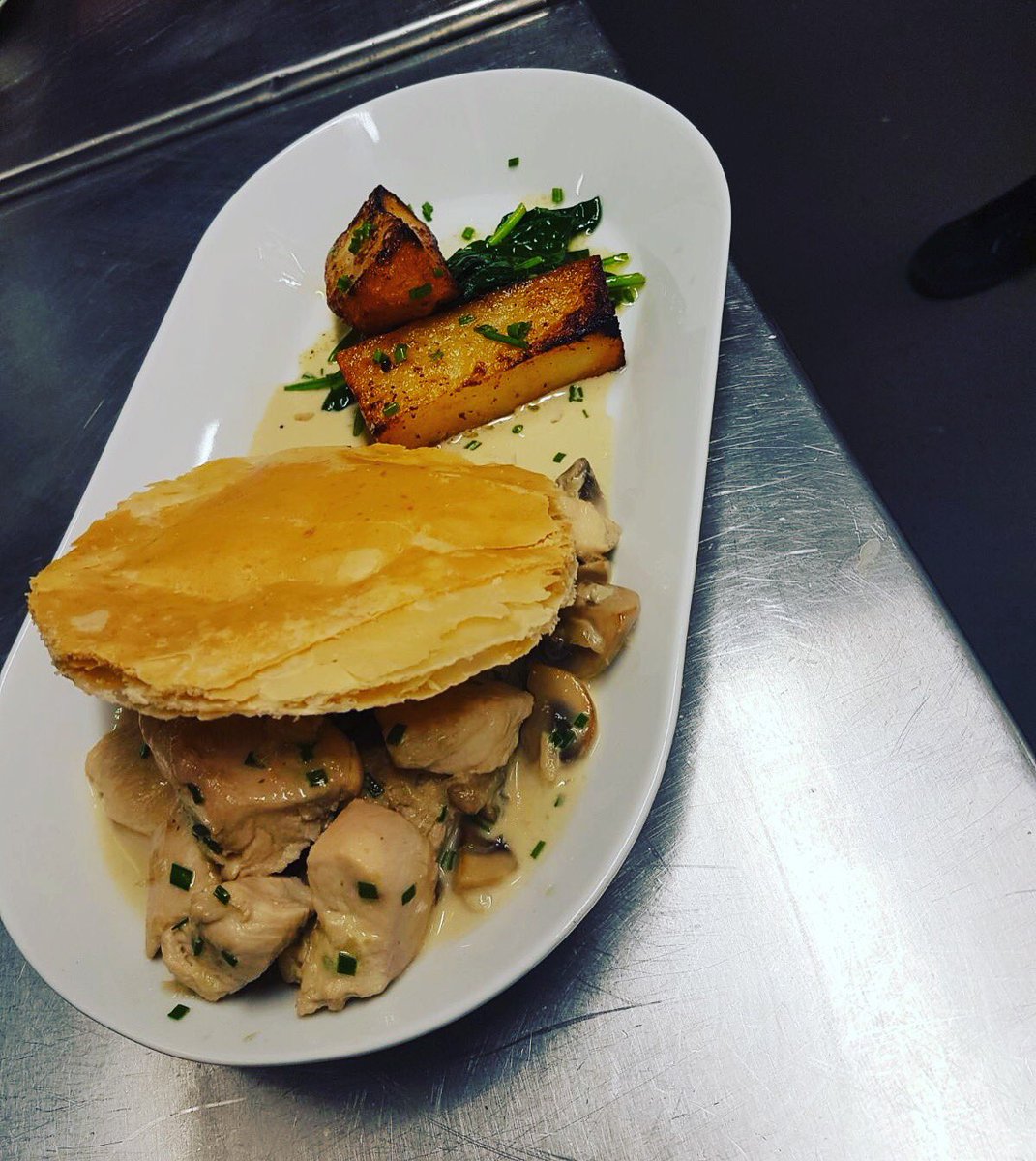 oldmillPH's tweet image. Todays special. Chicken pie with wilted spinach and fondant potatoes #portishead #oldmill #specials