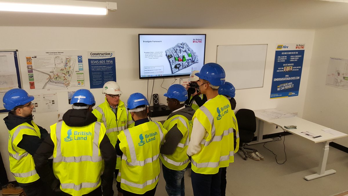 PPE check!! Ready to explore a real life demolition and construction site. #OpenDoors18 @Digi_SkillsUK @DECinSchools @SirRobertMcAlpine