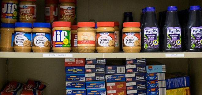BrianTRose's tweet photo. RT @SUNY: Food insecurity has increasingly become an issue on college and university campuses. The Bear Necessities Food Pantry at @binghamtonu is hoping to change that (via @pressconnects): https://t.co/v4HZRNHV0S https://t.co/UME7BuFFTl