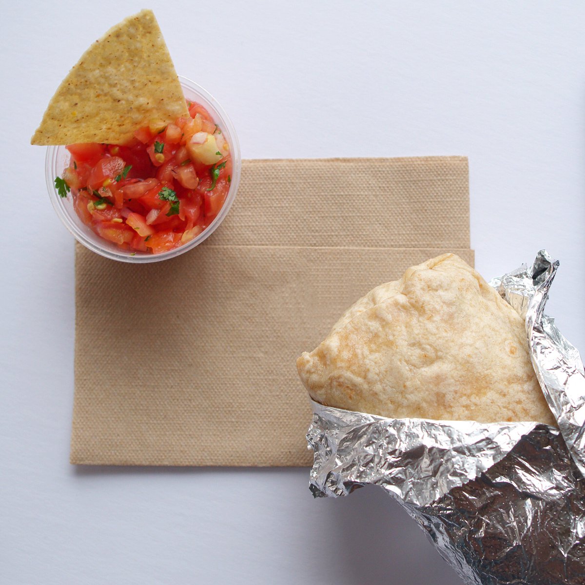 🌯=😍

Do you love burritos? Or tacos, perhaps? 

Invite your friends and grab dinner at <a href="/ChipotleTweets/">Chipotle</a> on East Evans in Denver on TUESDAY from 4-8p and CIC will receive 50% of the proceeds.... Don't forget to tell the cashier you're supporting the cause!