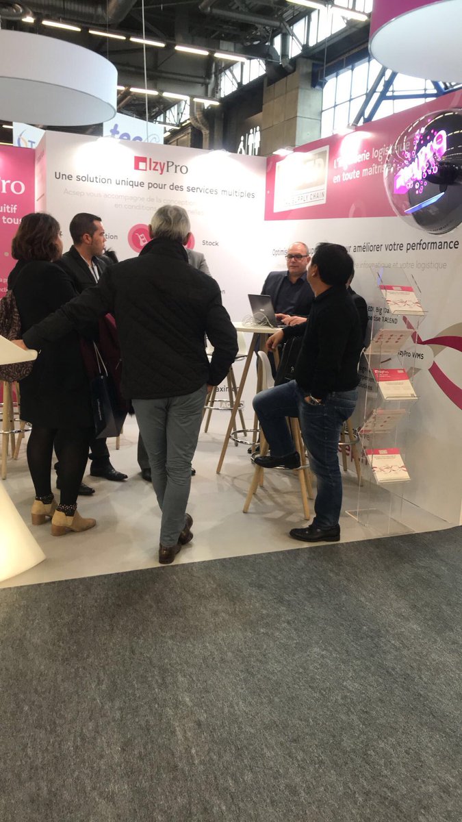 asanturette's tweet photo. Qui a dit qu’il n’y aurais personnes aujourd’hui ? Rdv sur le stand @ACSEP_France B91 #Digital #supplychain https://t.co/itMx0q5KAt
