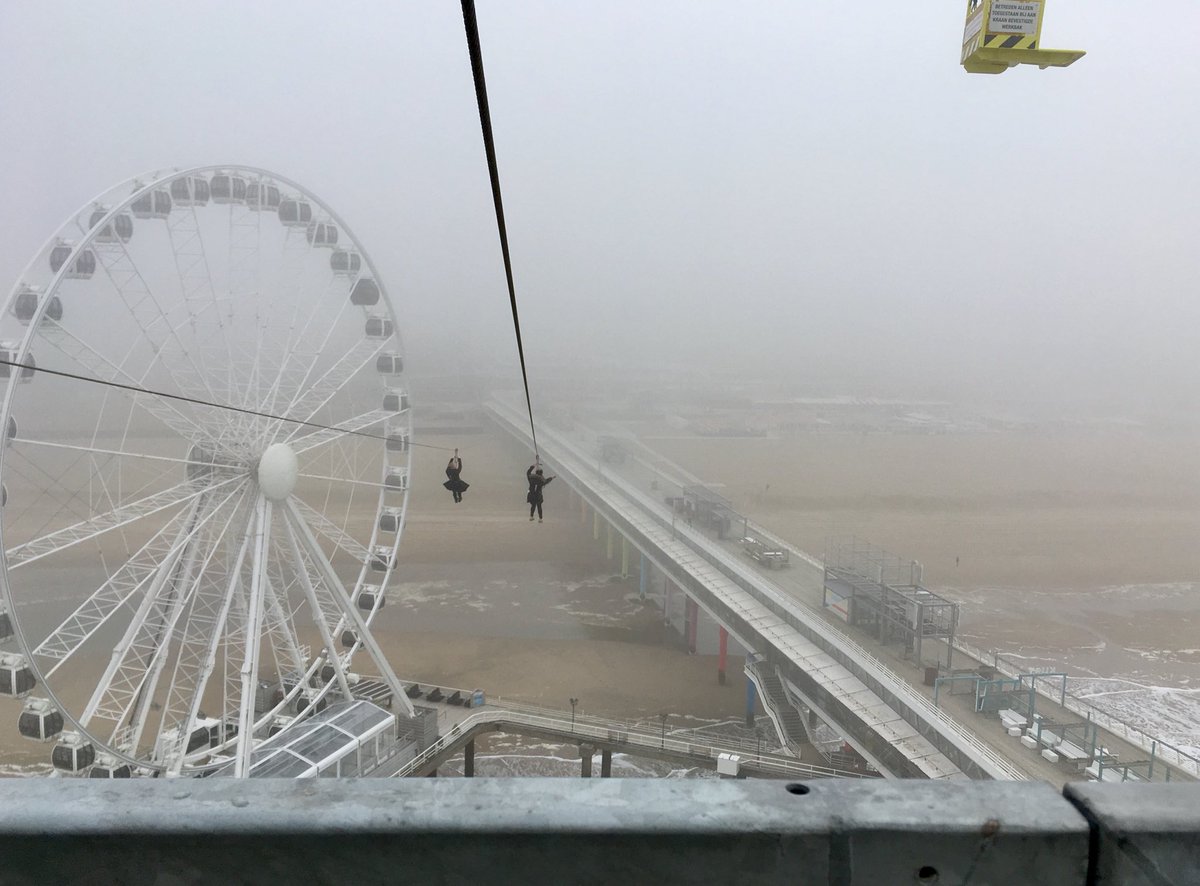 eventjes's tweet image. Lunch bij Veni Vidi Pizza, een ritje in het reuzenrad en... ziplinen! I did it! 
#bloggerevent @OnzePier #depier #pierscheveningen #pier