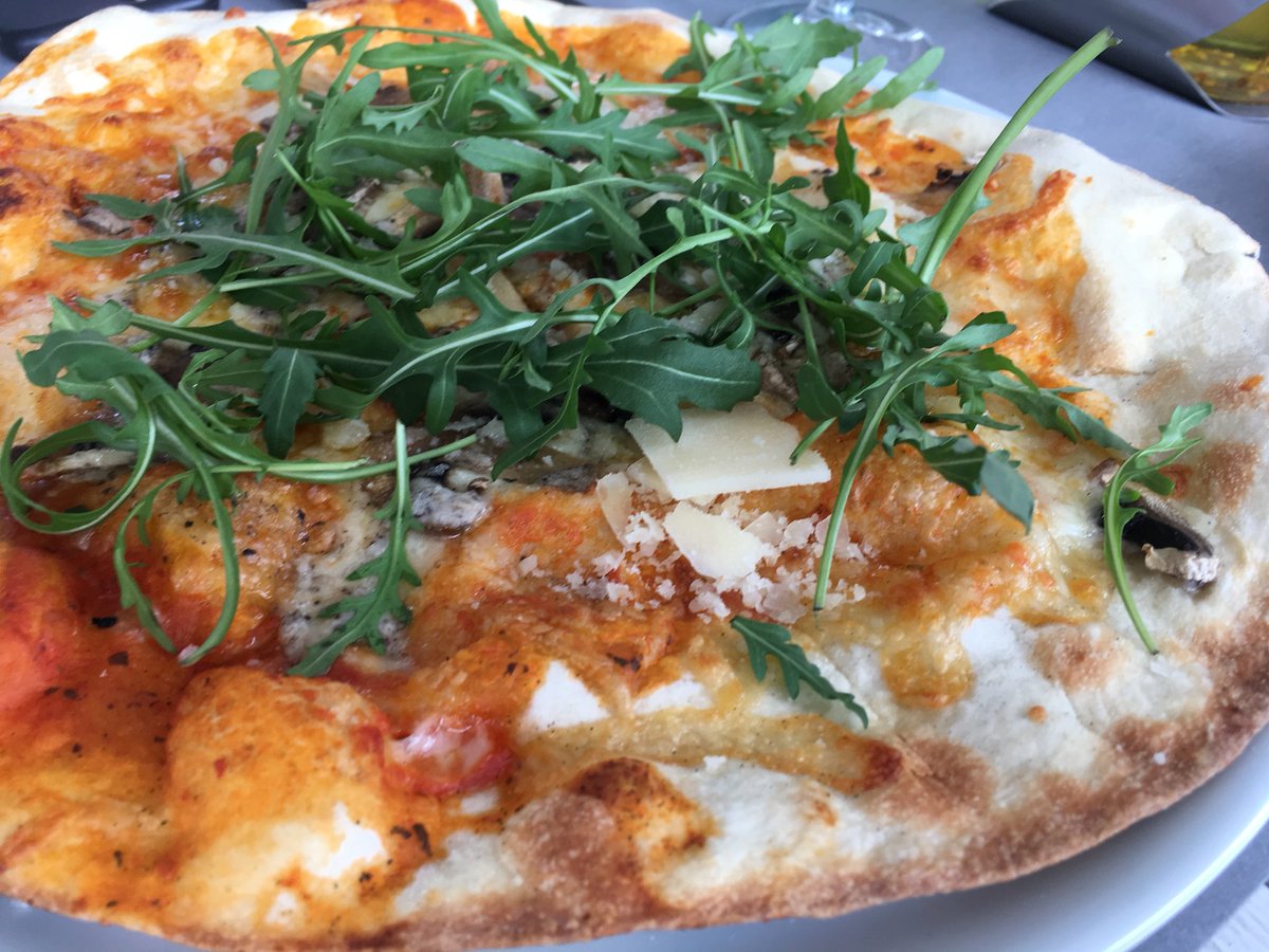 eventjes's tweet image. Lunch bij Veni Vidi Pizza, een ritje in het reuzenrad en... ziplinen! I did it! 
#bloggerevent @OnzePier #depier #pierscheveningen #pier