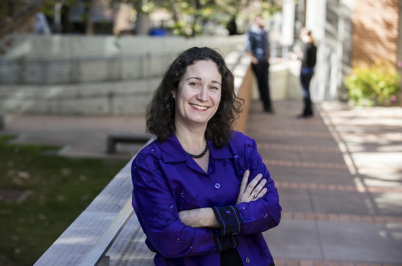 DrexelNOW's tweet photo. Did you hear? @DrexelEngr has a new dean! https://t.co/YoIzCRUtFn https://t.co/Tu0z3KYlFh