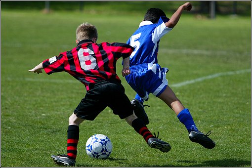 Each concussion case is different, but there are some symptoms to take seriously. Know the signs of concussion: bit.ly/2Hj0bQS