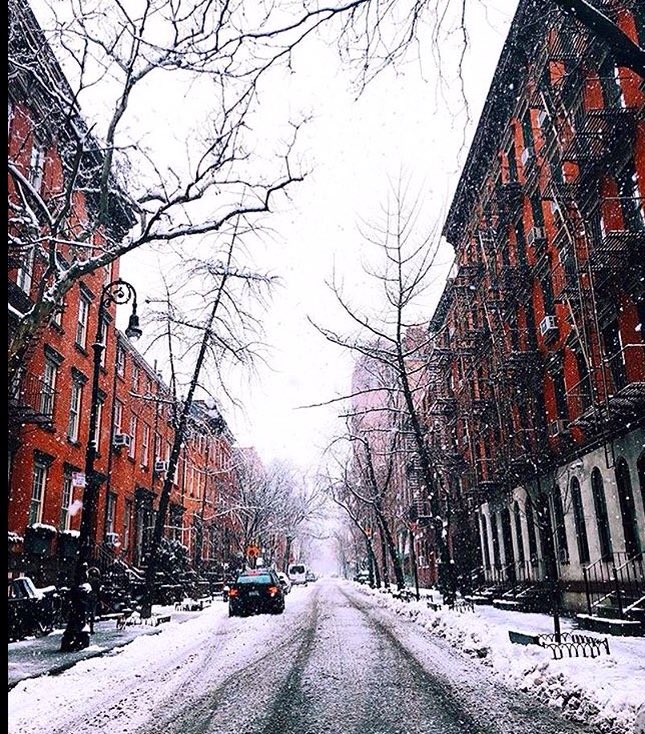 newyorkworldd's tweet photo. Hi guys, long time no posting here, but we're back showing the beauty of West Village,NY. Have a nice day || instagram account - @newyorkworldd ☃ https://t.co/MZEKWg91qj