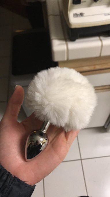 Look what just came in the mail specifically for my https://t.co/xWzm6RLpF0 🐰❤️ Just wait and see what