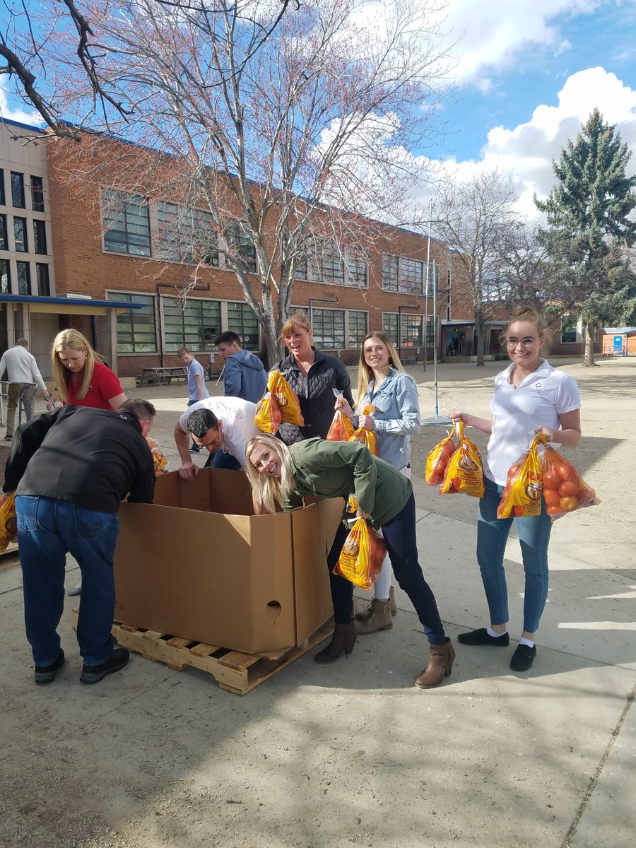 IdahoFoodbank's tweet image. Thanks to Valley Office Systems and @FishersTec for helping make sure our pantry at Whittier Elementary School had food ready for the families in need. Working together to #solvehunger #millionmealsidaho