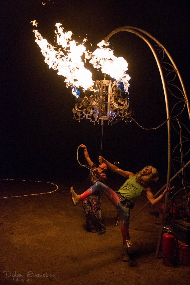 TectonicCamp's tweet photo. TIER 1 IS SOLD OUT
Get whatever tier tix while you can because at this rate they'll be gone in the next couple of days!
#SHIFTfestival #SHIFTfest #SHIFTfestival2018 #SHIFTfest2018 #burningman #tectoniccamp #themecamp #artfestival #musicfestival #firefestival #portlandor #pdx https://t.co/ZD1itpjGZB
