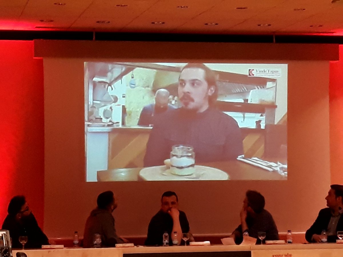 ALCALDEJOS's tweet photo. Gran Final #vindetapas @vindetapas las Tapas del Pergamino Vindel, en el Museo del Mar de Galicia @museodomar #Vigo
Cuarto Finalista Alexandre Mariño del Restaurante Ruxe Ruxe de Vigo
#equipoturvegal #Turvegal
@Turvegal @nordesia @LaurelyCanela @treatoreat @SESEIXA @ViaRomana_es https://t.co/t0r1KYzq2s
