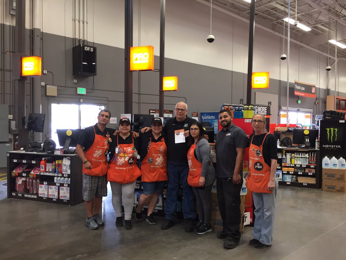 JeremyConley14's tweet image. Thank you Karl for such a great representation of Tool Rental at 0405 Pro Event #D130Driven #teamg3 @davevanover405