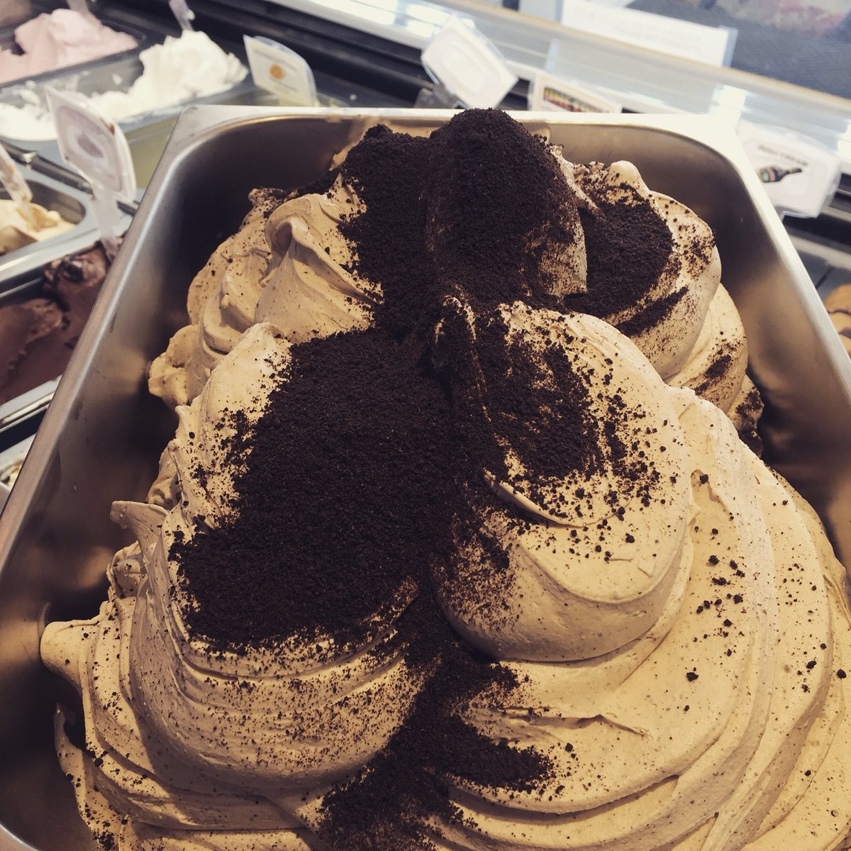 PerfectScoop1's tweet photo. Back in the case for the 2018 season “Maggie’s” Cookies and Cream!  #cookiesandcream #icecream https://t.co/P7fvBOxxaA