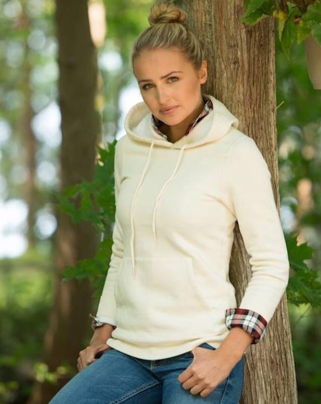 RedwoodClassics's tweet image. Looking for a quality hoody? We’ve got you covered.

Our Trinity Sweatshirt features 16 oz of the softest fleece held together with #flatlock stitching, making it the ultimate in comfort and durability. 

#MadeInCanada #investinquality