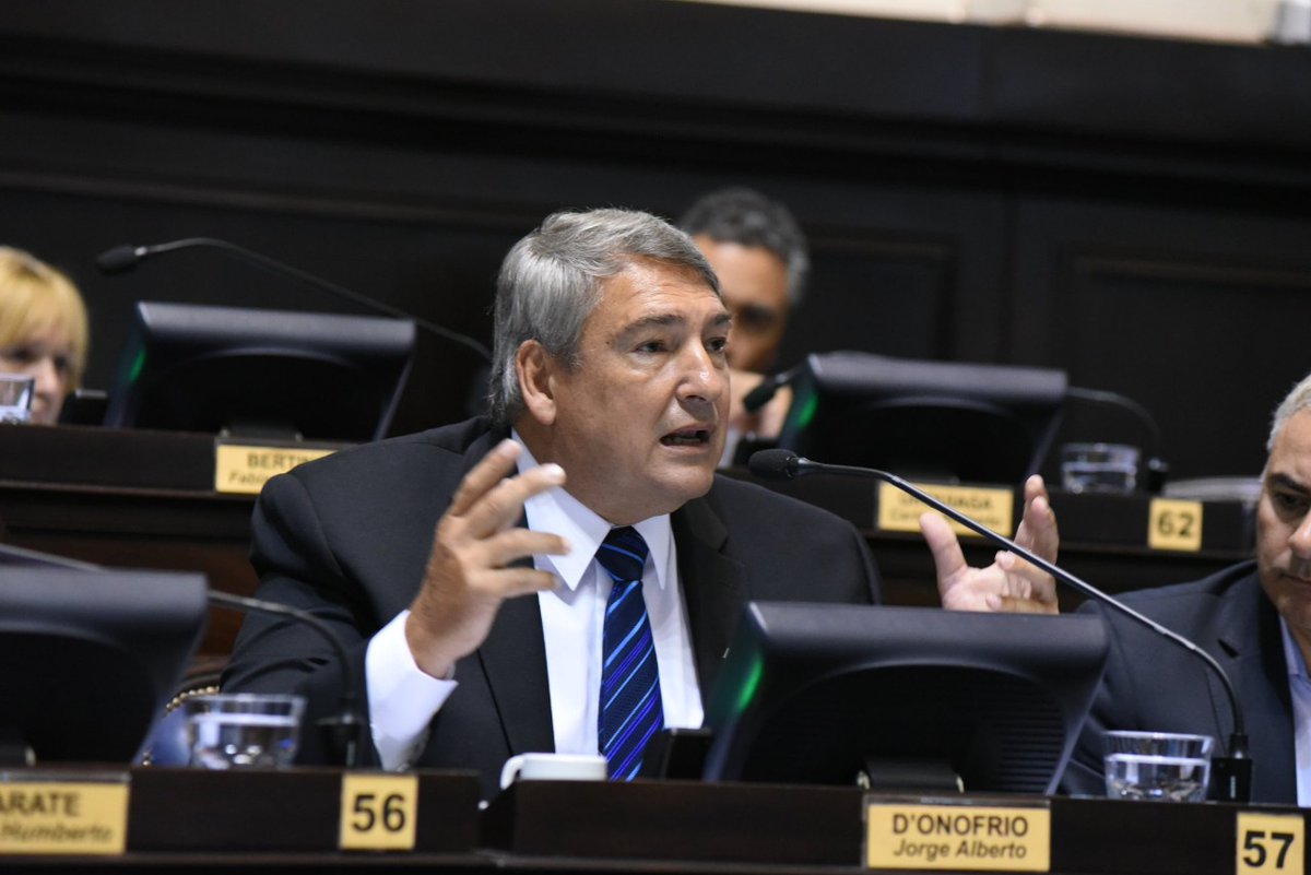 [Imagem: DY66XcQXcAEDJkE.jpg]