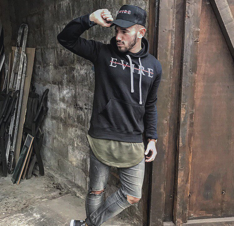 #ThrowbackThursday 🔙
——————————————

Coordination at its finest ✔️

50% OFF EVERYTHING
🌐 evireapparel.com 

#EvireApparel #SALE