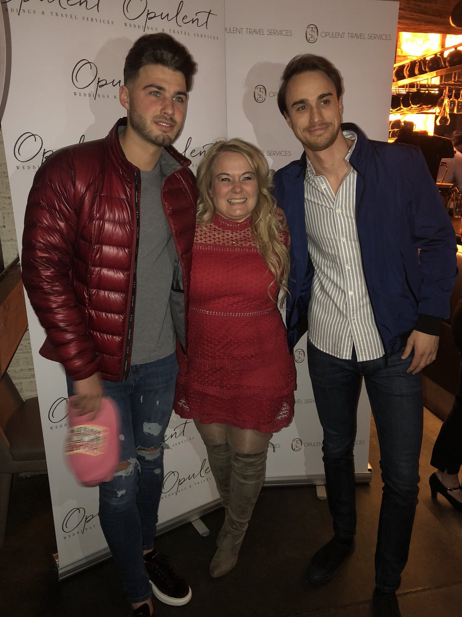 LaylaM75's tweet image. With the gorgeous @ritchie_joshua and Dan at our 1st Birthday 💕😊