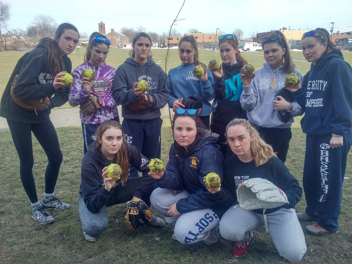 The KenEast Bulldogs hit the field! 30 degrees doesn’t scare us!!