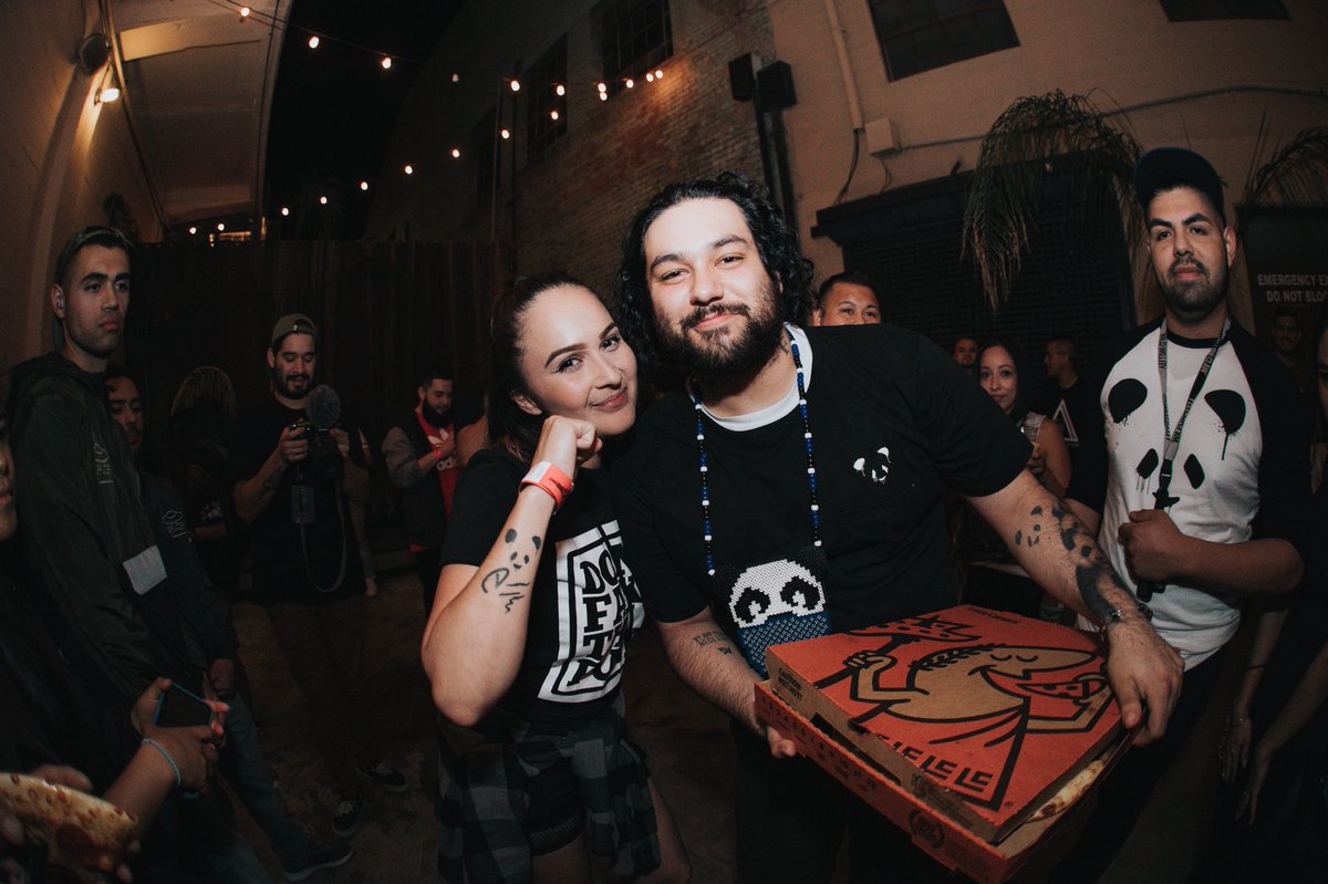 pandafunktv's tweet photo. more photos from the existence tour https://t.co/LHBdY1YQIe