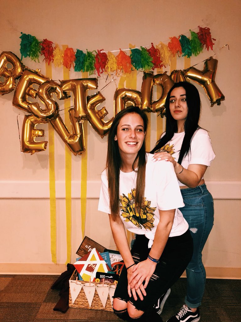 Alpha Sigma Alpha tweet media