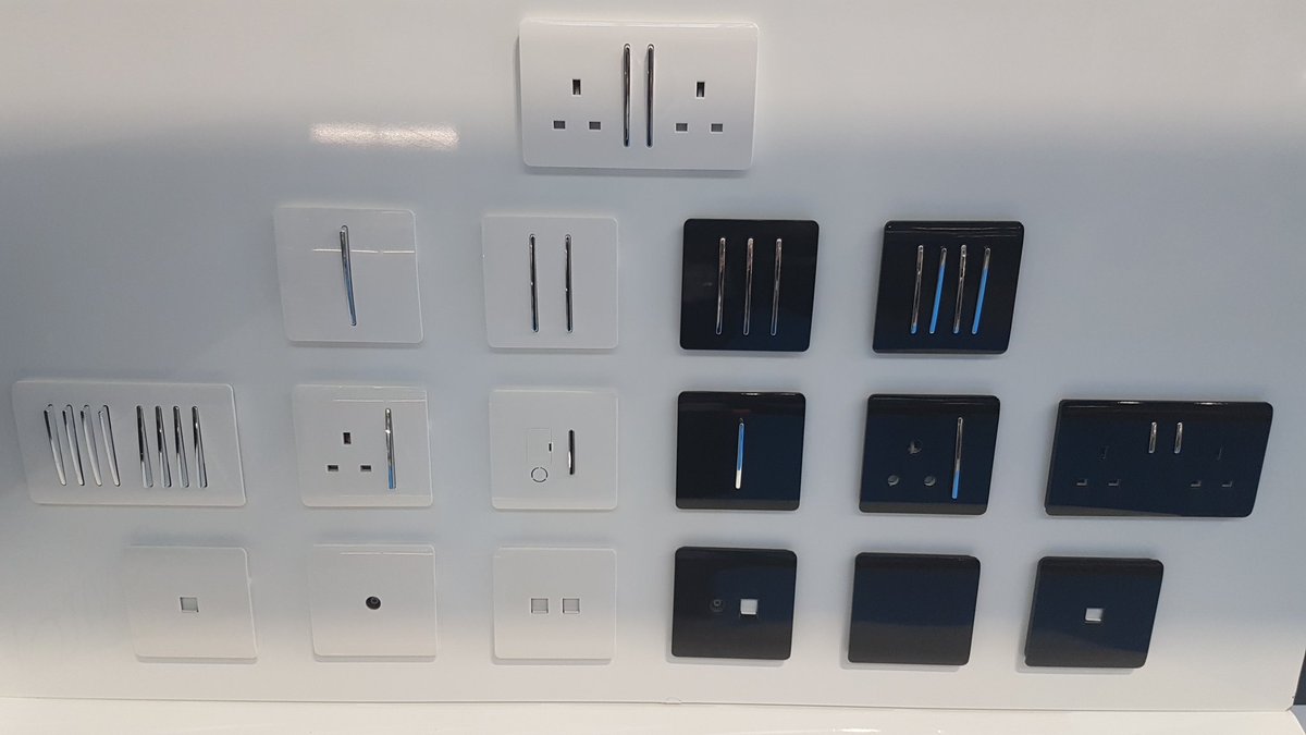 TrendiSwitch's tweet photo. @MyHomebuilding we've had a #trendi day one of #HBRshow18 thank you https://t.co/FSsGwiGD6f #definedbydesign #lightswitches #plugsockets https://t.co/DPswGjdqx7