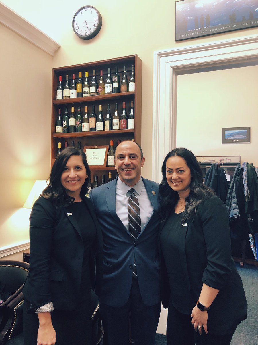 DeltaDentalDev's tweet photo. In D.C. with #nadpaia18 to talk about how Dental is Different! Thanks for saying hello Congressman @JimmyPanetta https://t.co/Otjb6GRLdX